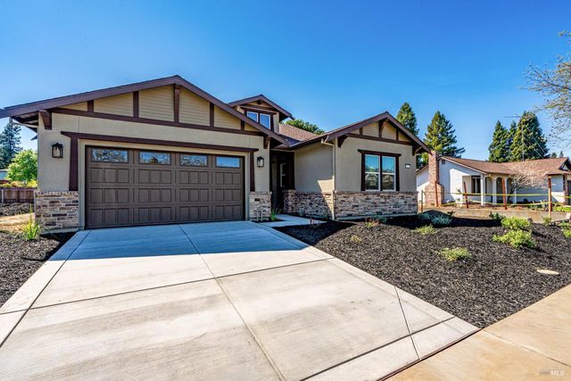 3541 Ruston Ln, Napa, CA 94558