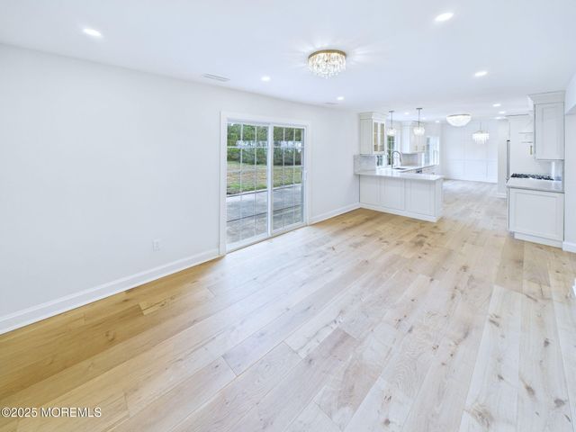 28 Patten Lane, Long Branch, NJ 07740