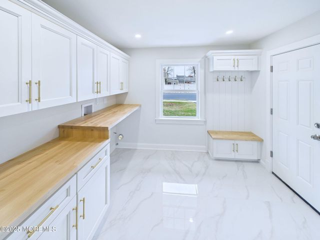 28 Patten Lane, Long Branch, NJ 07740