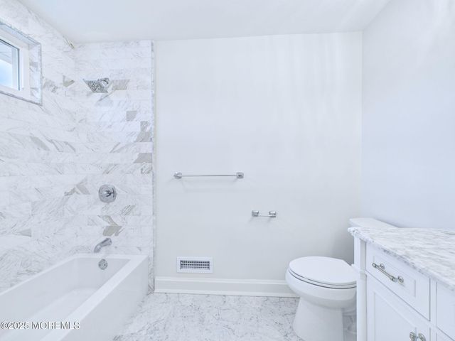 28 Patten Lane, Long Branch, NJ 07740