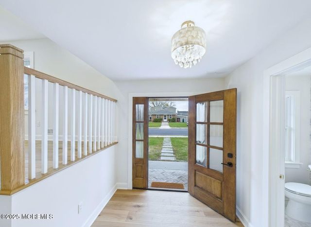 28 Patten Lane, Long Branch, NJ 07740