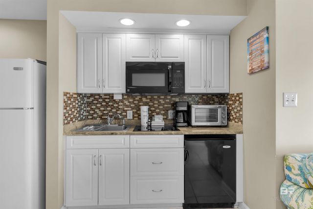 1832 WEST BEACH Boulevard 906A, Gulf Shores, AL 36542