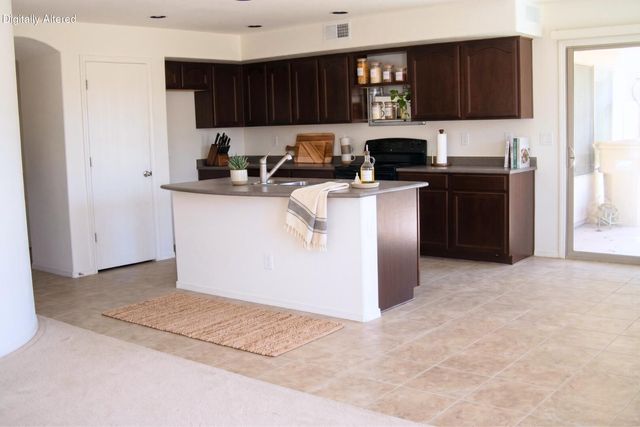 34974 N Bandolier Drive, San Tan Valley, AZ 85144