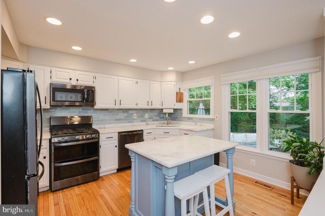 9003 GARDENIA RD, Baltimore, MD 21236