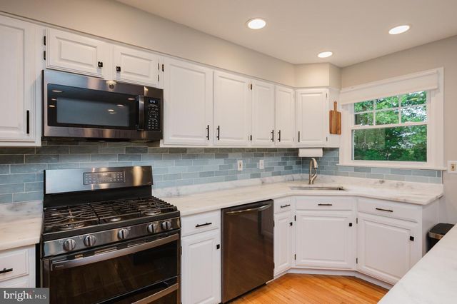 9003 GARDENIA RD, Baltimore, MD 21236