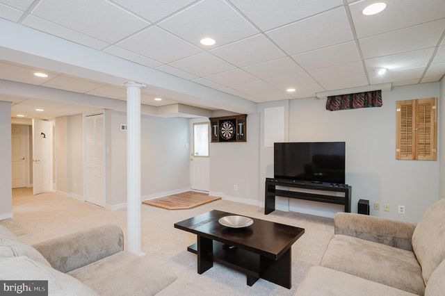 9003 GARDENIA RD, Baltimore, MD 21236