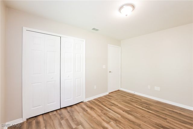 720 SW 8th TER, Cape Coral, FL 33991