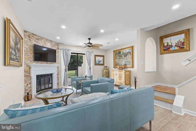 8-E QUEEN VICTORIA WAY, Chester, MD 21619