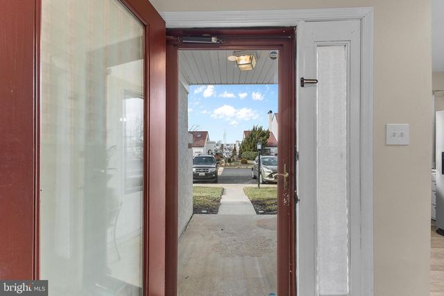 8-E QUEEN VICTORIA WAY, Chester, MD 21619