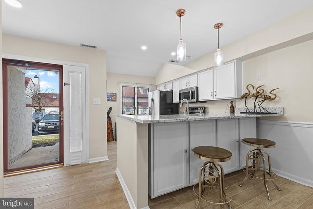 8-E QUEEN VICTORIA WAY, Chester, MD 21619