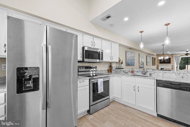 8-E QUEEN VICTORIA WAY, Chester, MD 21619