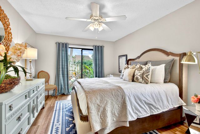 11866 Donlin Drive, Wellington, FL 33414