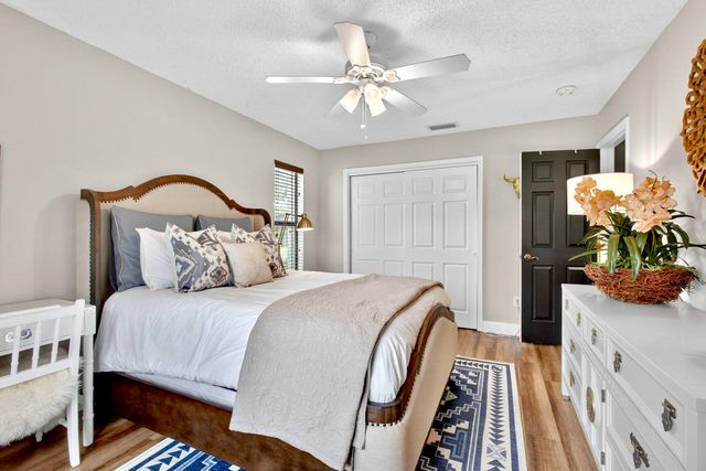 11866 Donlin Drive, Wellington, FL 33414