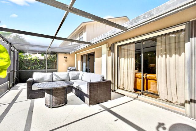 11866 Donlin Drive, Wellington, FL 33414