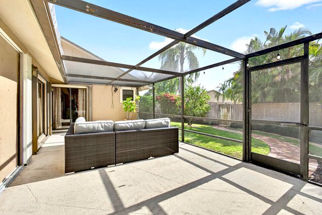 11866 Donlin Drive, Wellington, FL 33414