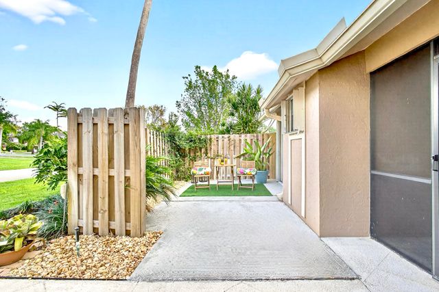 11866 Donlin Drive, Wellington, FL 33414