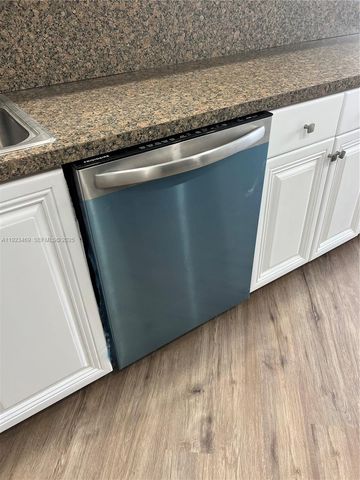 100 Golden Isles Dr 605, Hallandale Beach, FL 33009