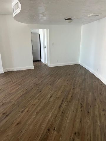 100 Golden Isles Dr 605, Hallandale Beach, FL 33009