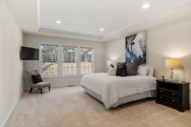 35 Greenside Ln 35, Acton, MA 01720