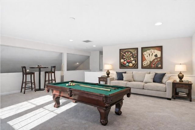 35 Greenside Ln 35, Acton, MA 01720