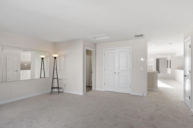 35 Greenside Ln 35, Acton, MA 01720