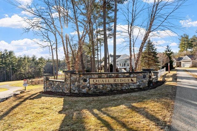 35 Greenside Ln 35, Acton, MA 01720