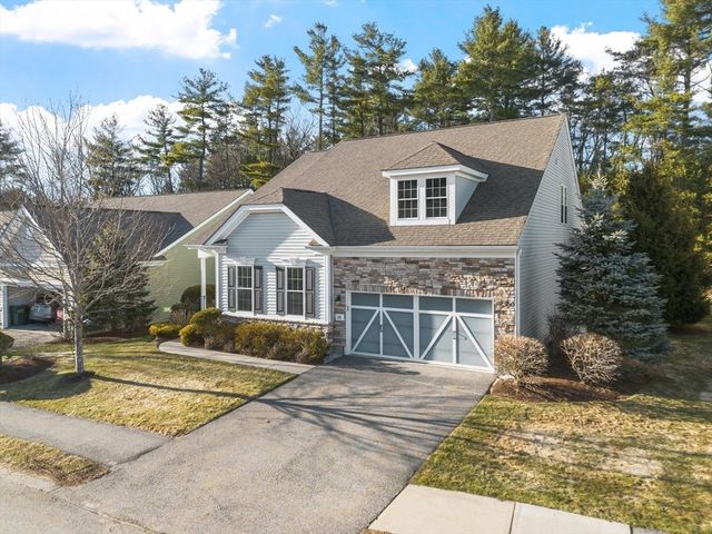 35 Greenside Ln 35, Acton, MA 01720