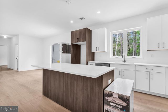 397 SOUTHERN BLVD, Bayville, NJ 08721