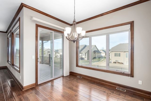 821 N Fairoaks Ct, Andover, KS 67002