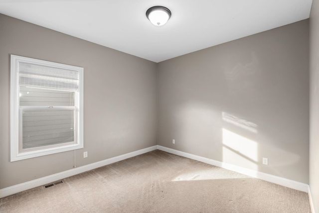 821 N Fairoaks Ct, Andover, KS 67002