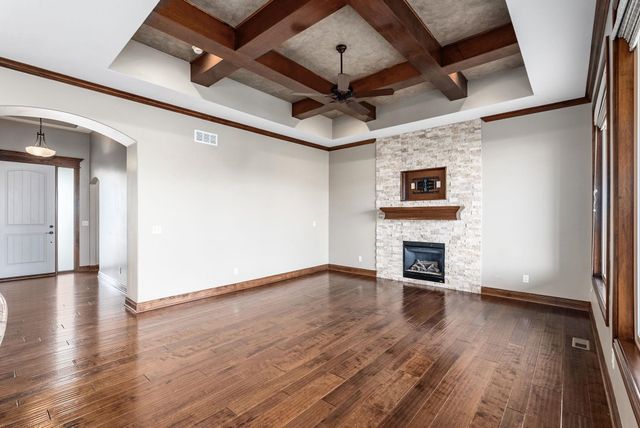 821 N Fairoaks Ct, Andover, KS 67002