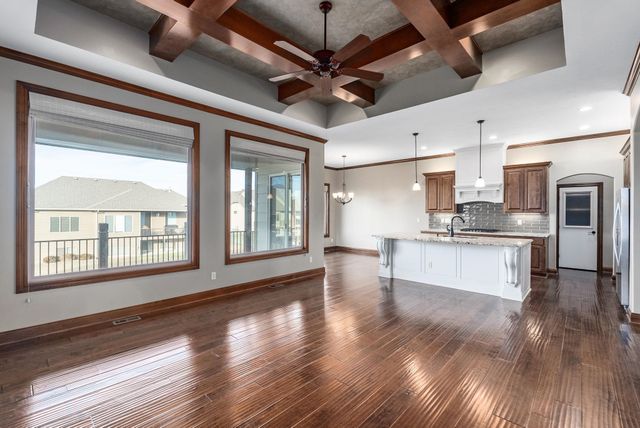 821 N Fairoaks Ct, Andover, KS 67002