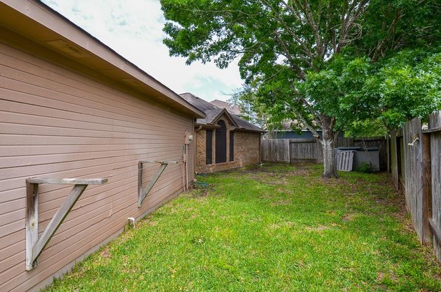 1631 Berkoff Drive, Sugar Land, TX 77479