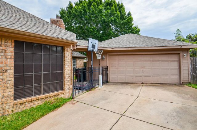 1631 Berkoff Drive, Sugar Land, TX 77479