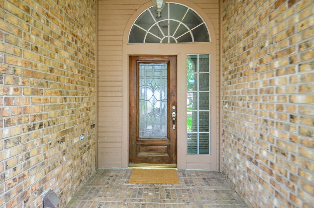 1631 Berkoff Drive, Sugar Land, TX 77479