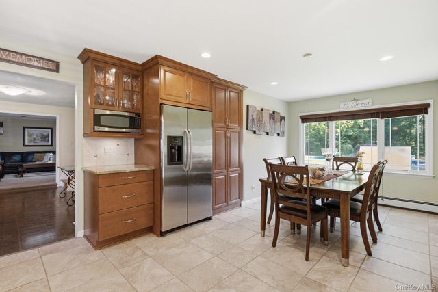 830 Terry Road, Hauppauge, NY 11788