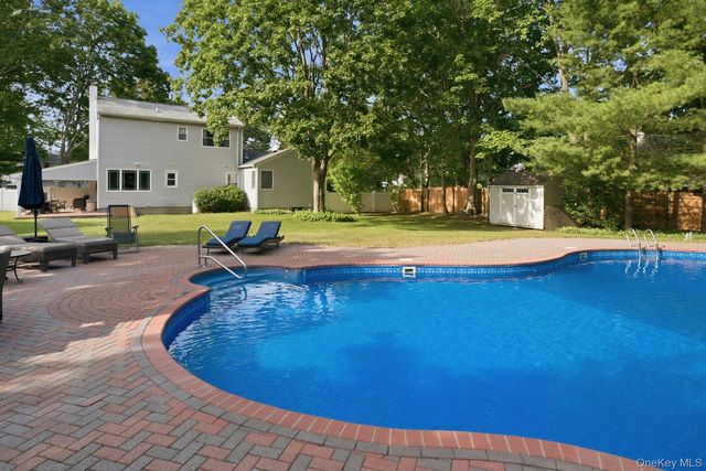 830 Terry Road, Hauppauge, NY 11788