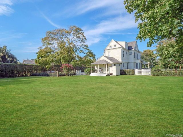 51 Quogue Street, Quogue, NY 11959