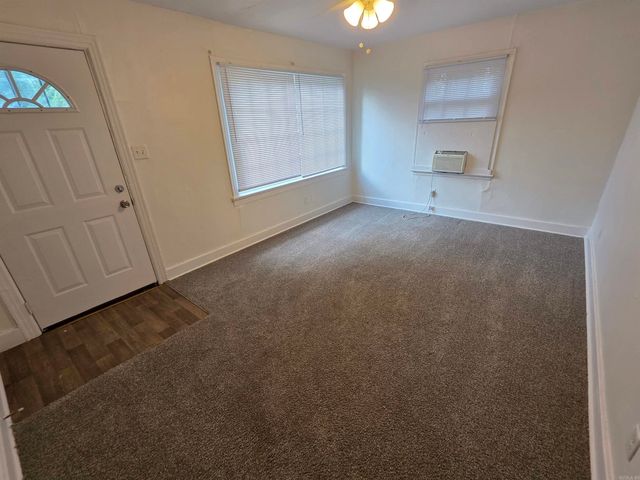 5102 W 11Th St, Little Rock, AR 72204