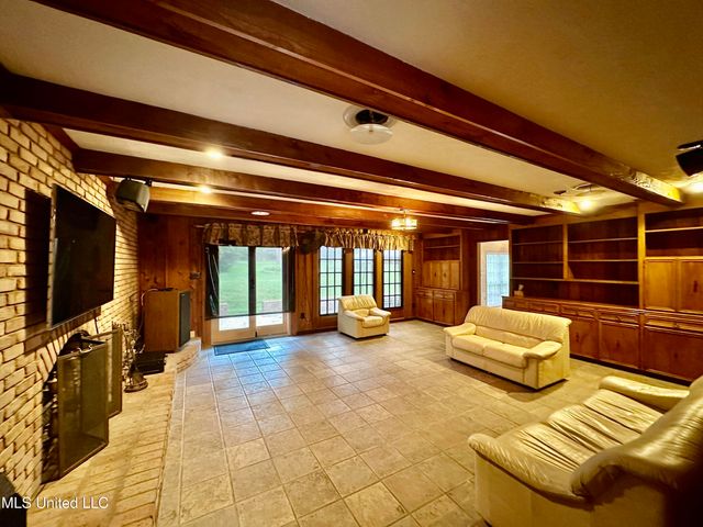 307 Longwood Drive, Clinton, MS 39056