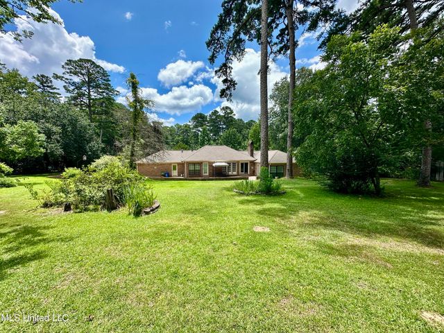 307 Longwood Drive, Clinton, MS 39056