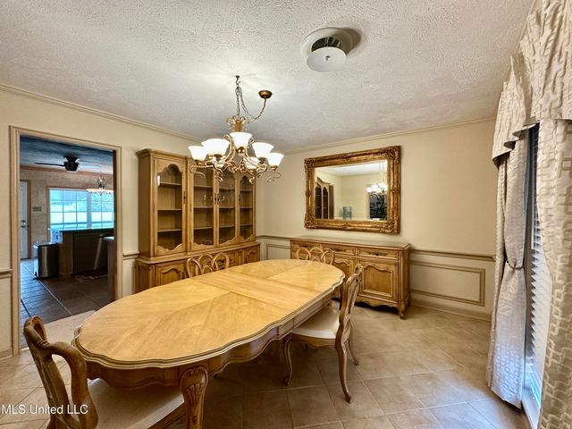 307 Longwood Drive, Clinton, MS 39056