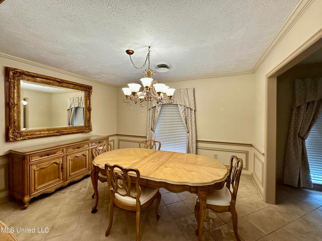 307 Longwood Drive, Clinton, MS 39056