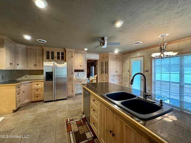 307 Longwood Drive, Clinton, MS 39056