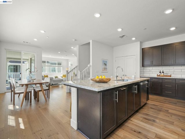 37613 Salt Grass Rd, Newark, CA 94560