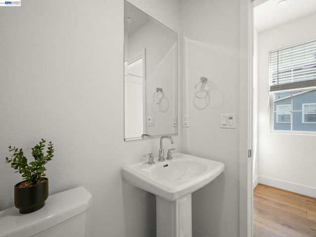 37613 Salt Grass Rd, Newark, CA 94560