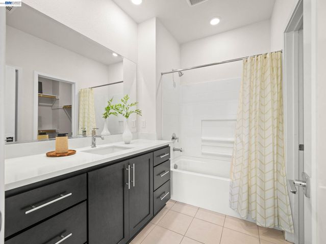37613 Salt Grass Rd, Newark, CA 94560