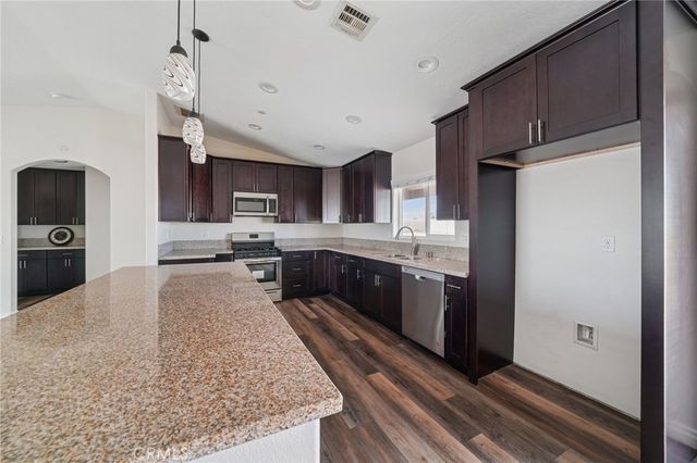 11436 Amethyst, Victorville, CA 92392