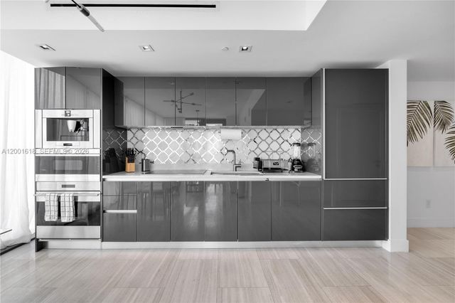 1451 Brickell Ave 1004, Miami, FL 33131