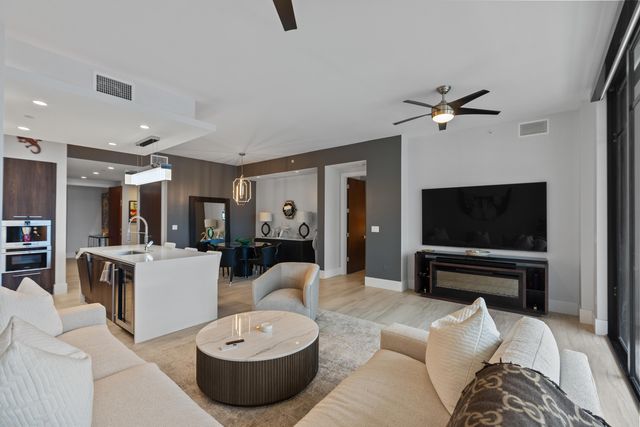 2770 NE 14TH Street 203, Fort Lauderdale, FL 33304